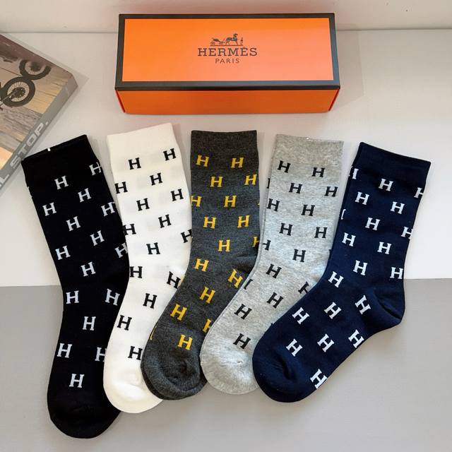 With Packaging, 5 Pairs Per Box. Hermes High-End Mid-Calf Socks, Super Soft, A M