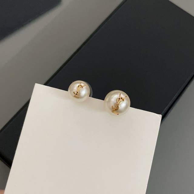 High-Quality, Details As Shown In The Photo. Ys1-Sized Pearl Earrings. Z 3300, Z