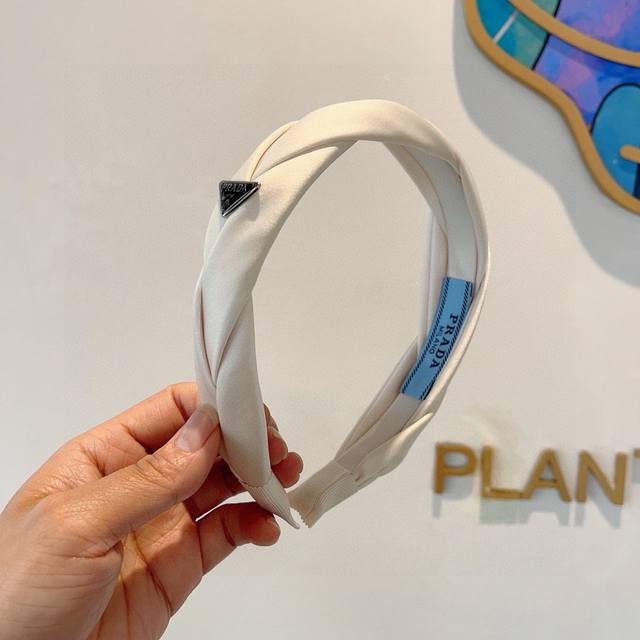 Packaging Prada New Trend Letter Hairband.A Must-Have For Elegant Goddesses, Ext