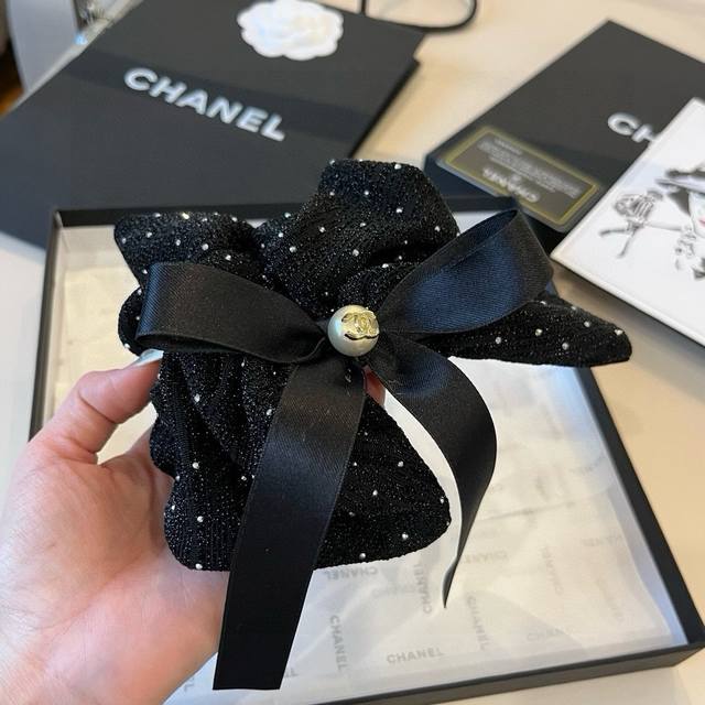 Chanel High-End Hairband,