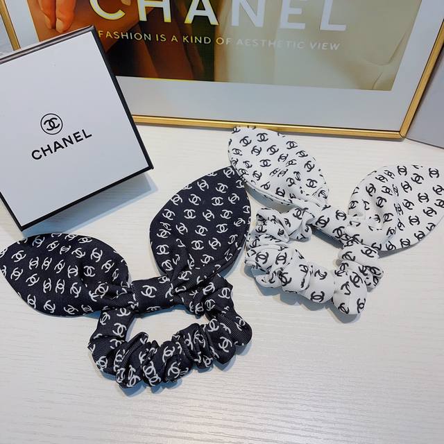 Chanel Small Chanel Chanel Hair Tie, Counter-Style Bestseller Rabbit Ear Hair Ti