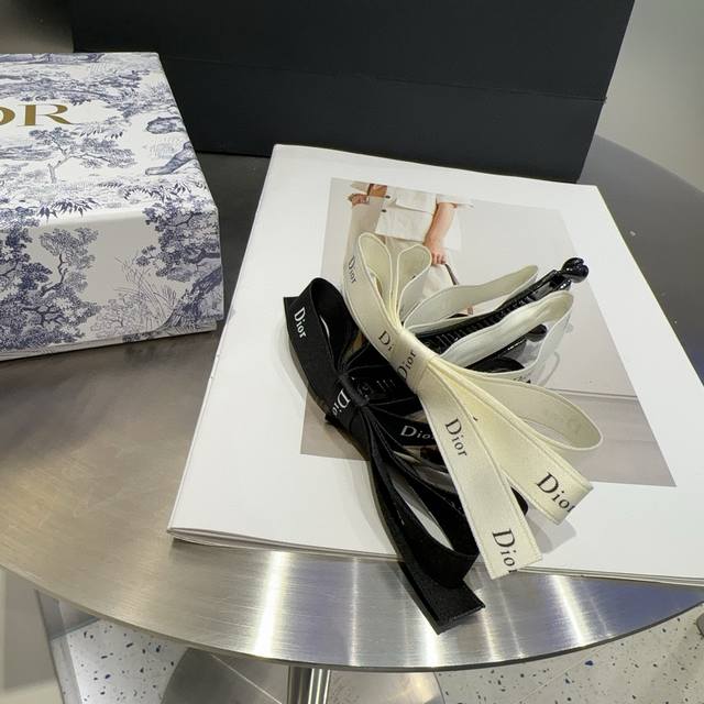 With Packaging Box Dior New Cd Ponytail Clip, Simple And Practical, Fashionable