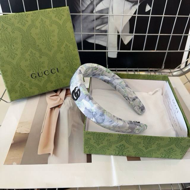 With Packaging Gucci Gg Letter Hair Clip, Summer Fresh! Fashionable And Versatil