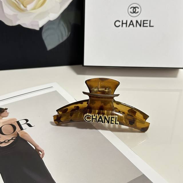 Special Single Piece With Counter Packaging Chanel Vintage Retro Metal Hair Clip