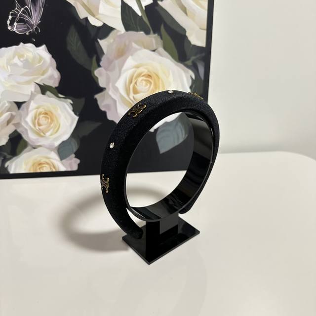 Special With Counter Packaging Celine Celine Latest Hairband, Fairy-Like Design,