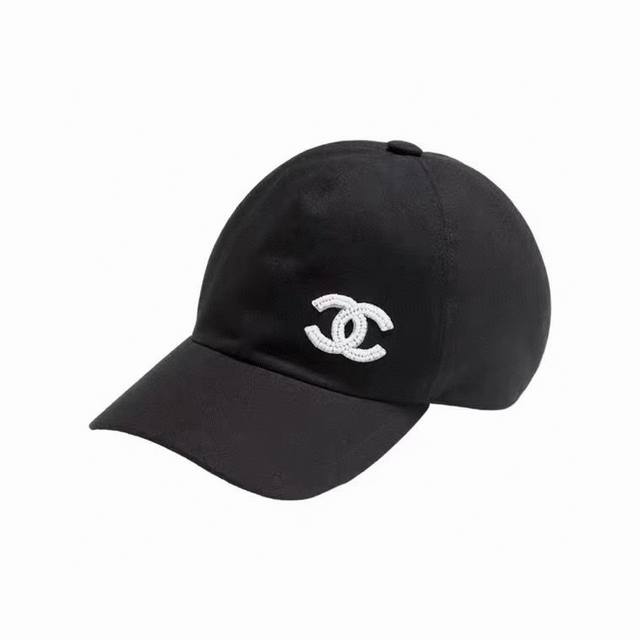 Special Price. C-Brand. Comes With A Dust Bag. New Baseball Cap! Material: 100%