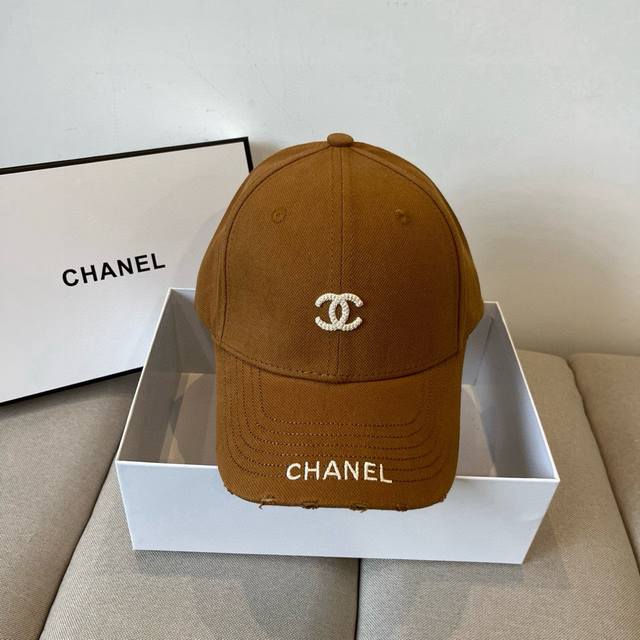 Chanel New Baseball Cap, Classic Chanel Simplicity, Fashionable And Casual Desig