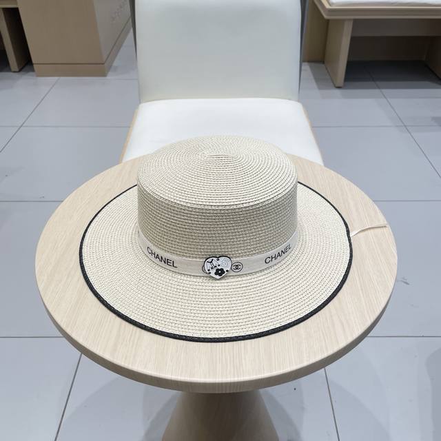Chanel 2025 New Straw Hat, High-End Custom, Lady-Like Style, Detailed Design, Su