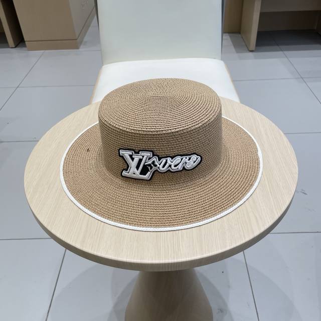 Lv Louis Vuitton 2025 New Arrival Side-Striped Vacation-Style Hat, Straw Hat, Tr