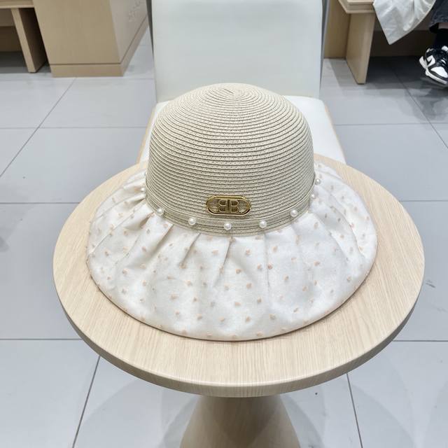 Balenciaga 2025 Early Spring New Arrival Sun Hat, Women's Pearl Bow Straw Fisher