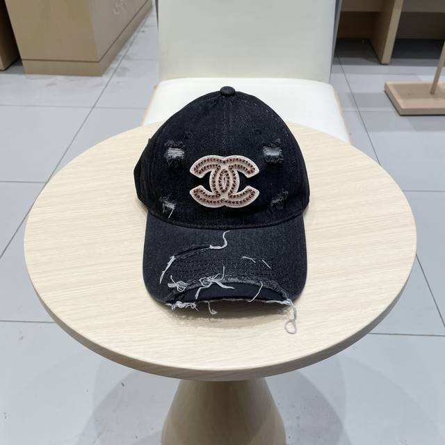 Chanel New Denim Baseball Cap, Classic Chanel Minimalist Design, Fashionable Cas