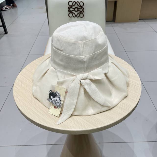 Chanel Bow Fisherman's Hat, Elegant And Sophisticated, Head Circumference 57 Cm.
