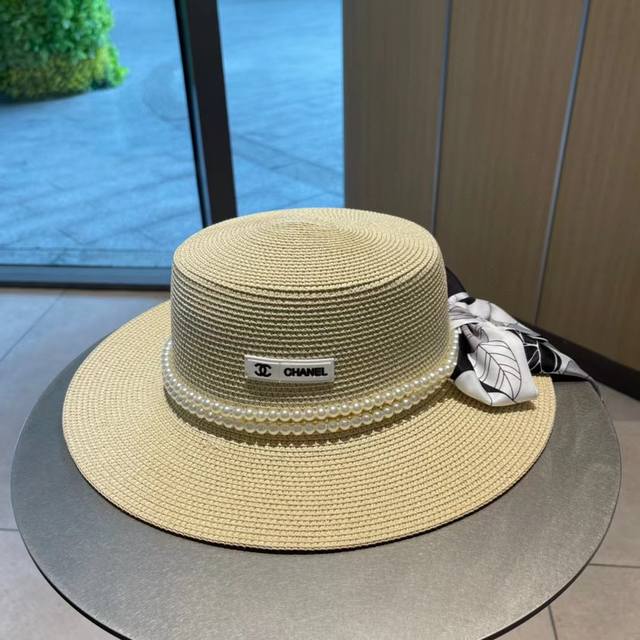 Chanel New Straw-Woven Pearl Ribbon Hat, Detail-Oriented, Simple And Elegant, Ve