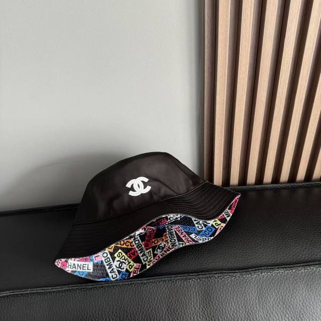 High-Volume Bead Logo Hat: One Fisherman's Hat And One Baseball Cap, Suitable Fo
