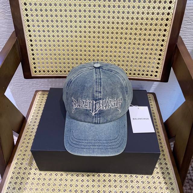 Run Quantity Paris ~ New Denim Baseball Cap. Washed And Distressed Denim Basebal