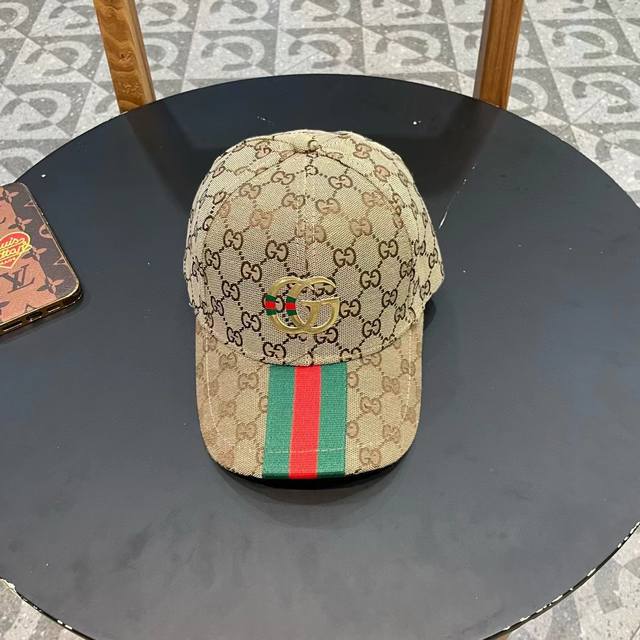 Gucci Original Single-Stripe Baseball Cap, Gold-Embossed Double G, 1:1 Molded Cu