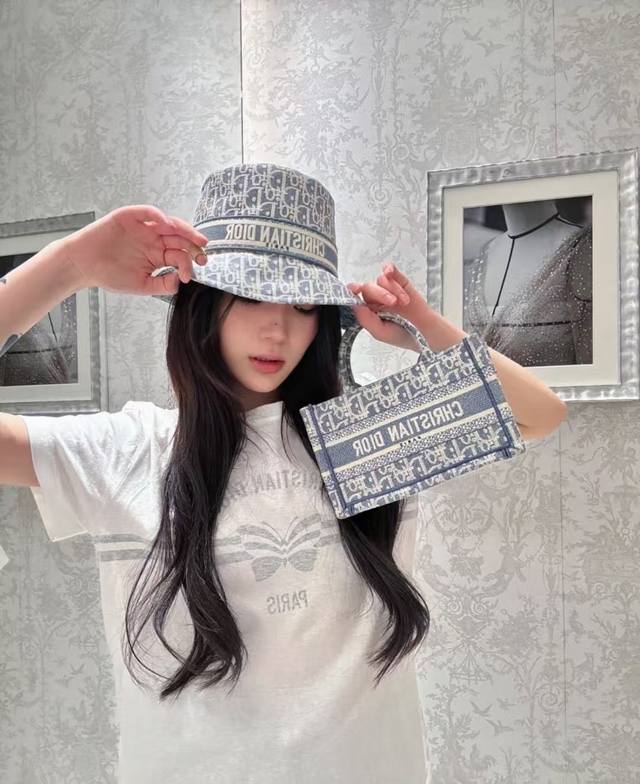 Dior New Fisherman's Hat, Exquisite And Elegant, Very Cool And Fashionable, Popu