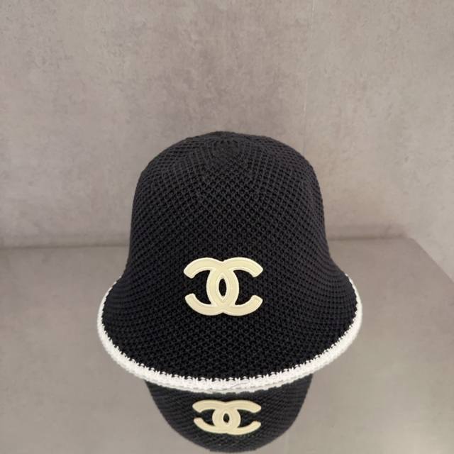 Chanel Fisherman's Hat A Simple Bucket Hat That Combines Fashion And Sun Protect