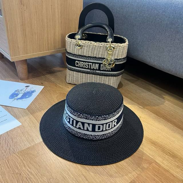 Dior 2025 New Flat-Top Straw Hat, Head Circumference 57 Cm, Black, White, Khaki