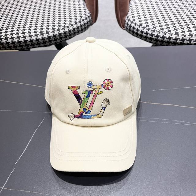 Lv Louis Vuitton Women's 2025 New Korean-Style Trendy Bear Baseball Cap, Sun Pro