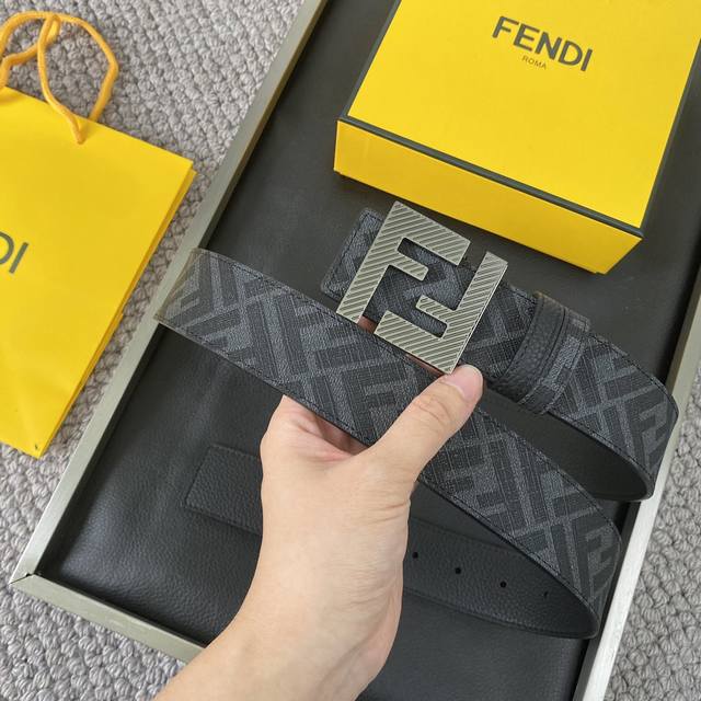 Fendi Fd, Width 40Mm, Nfc Chip Scanning Supported, Signature-Shaped Belt, Origin