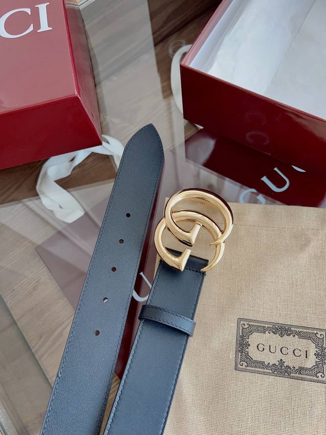 Gucci Surface Made Of Top-Grain Calfskin, Width 4.0 Cm, Featuring The New Logo H