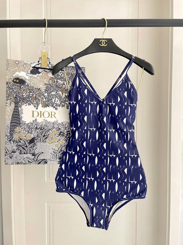 Dior New Arrival One-Piece Swimsuit Suitable For Various Occasions: Beach, Swimm