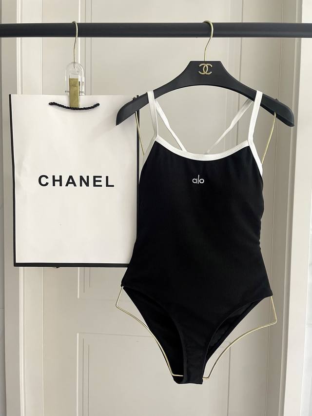 Aalo's New Knit Swimsuit Is Suitable For Various Occasions: Beach, Swimming Pool