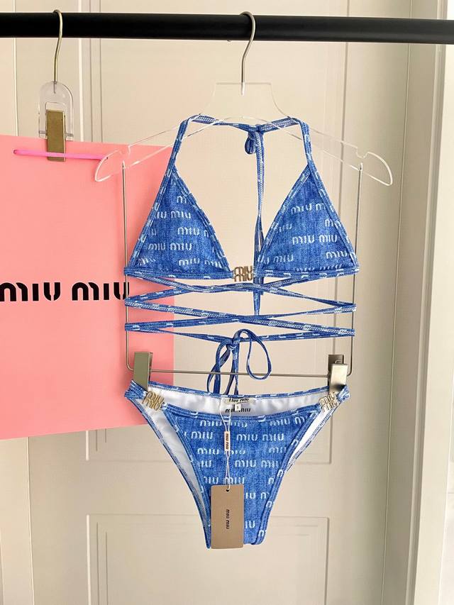 Miu Miu New Split Swimsuit Suitable For Various Occasions. Can Be Worn As A Swim