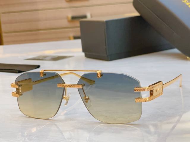 Versac* Versace New Sunglasses, Model: Ve 2275, Size: 60Mm X 13-142Mm