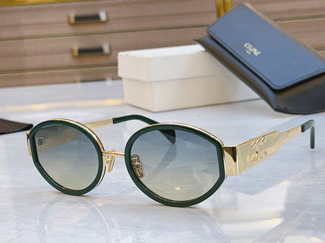 Celin* New Sunglasses, Model: Cl40331F, Size: 54Mm X 21-145Mm