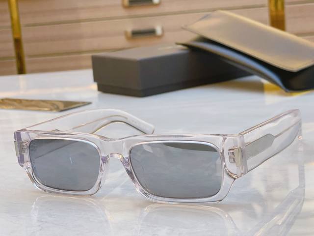 Saint Laurent New Sunglasses, Model: Sl 660, Size: 54Mm 19-145