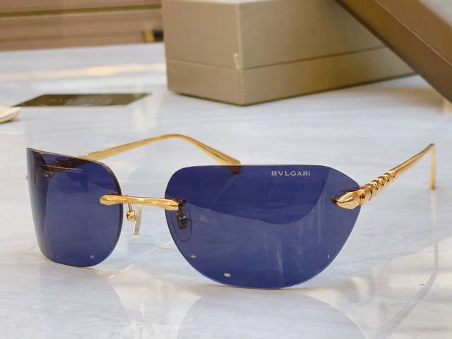 Bvlgari New Sunglasses, Model: Bv 40025U, Size: 59Mm 18-130