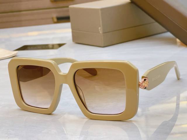 Bvlga* Bvlgari New Sunglasses, Model: Bv 40006I, Size: 52-19-145