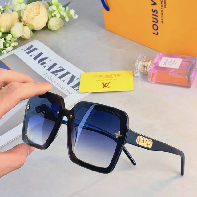 Louis Vuitton* 2025 New Luxury Sunglasses High-End Large Frame Versatile Sunglas