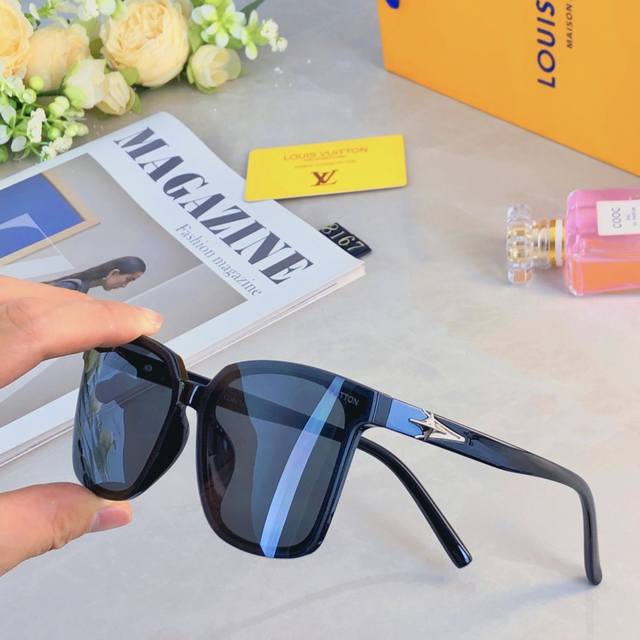 Louis Vuitto* Korean-Style Square Frame Sunglasses For Women, Trendy And High-En