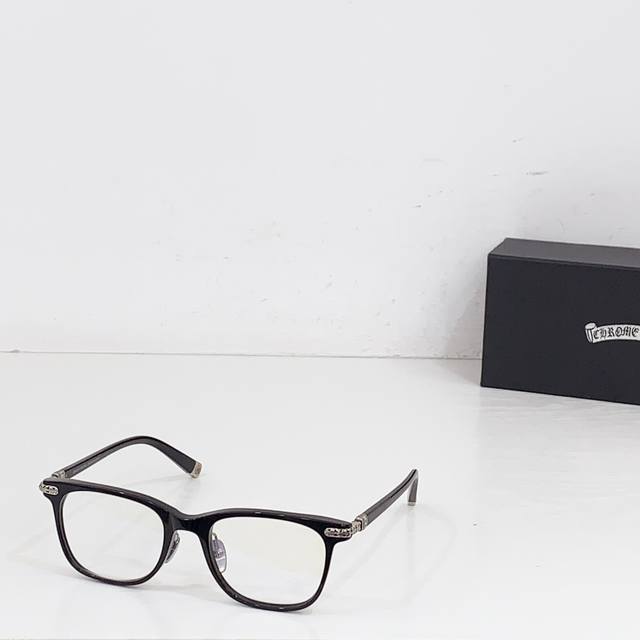 Chrome Heart* Model: Darlin Size: 52 19-150