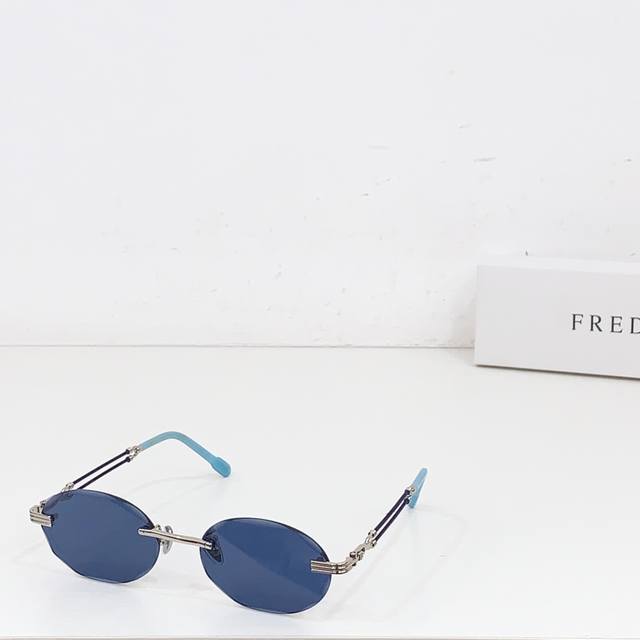 Sunglasses With Photochromic Lenses Fre D Model: Fg50160U Size: 57-19-145