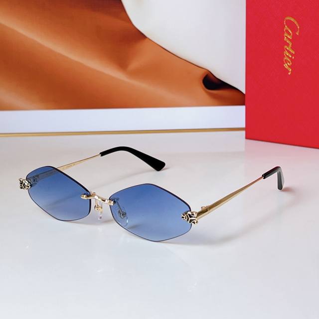 Cartie* Model: Ct0433S Size: 48-21-145