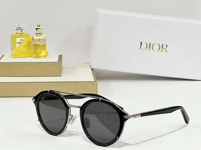Dior Model: Diorblacksuit R7U Size: 50Mm X 23Mm 145