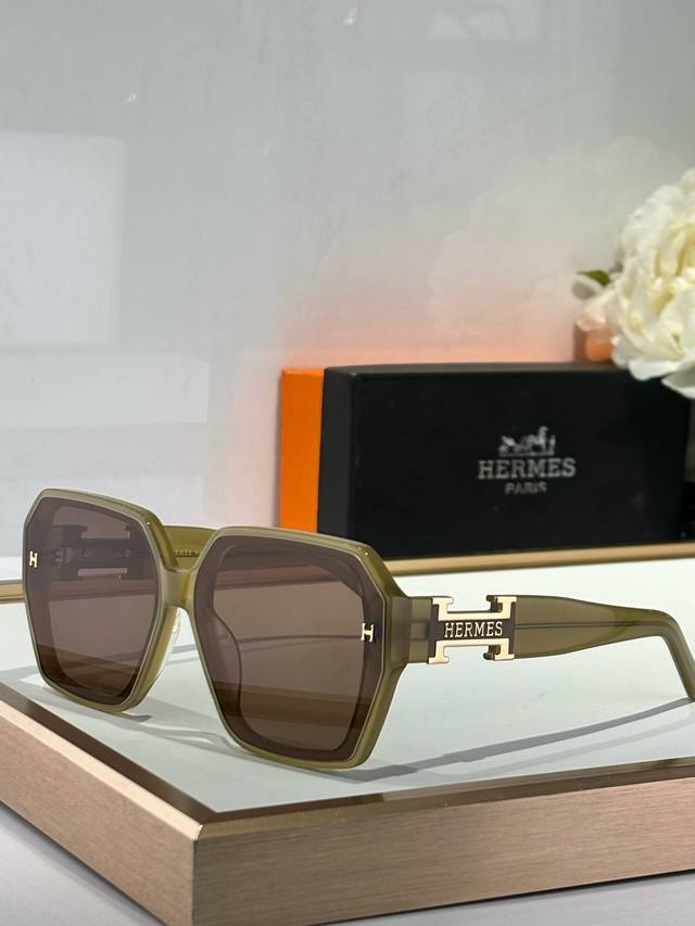 Herm S Classic Model: Hs1906 Size: 56Mm X 20Mm X 145Mm