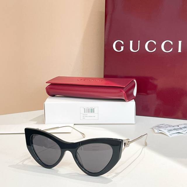 Gucci*Model: Gg1565Sa Size: 52Mm 19-145