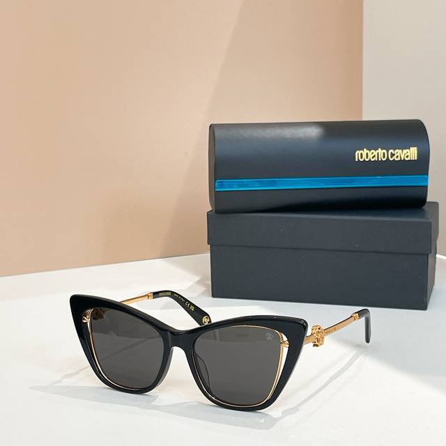 Roberto Cavalie*Model: Src 033 Size: 54 Mm 19-145