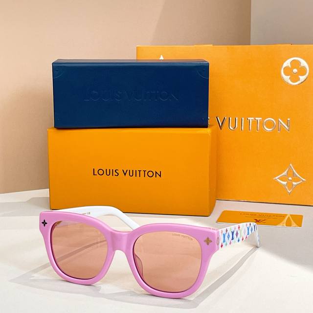 Louis Vuitton*Model: Z2725W Size: 53Mm 22-145