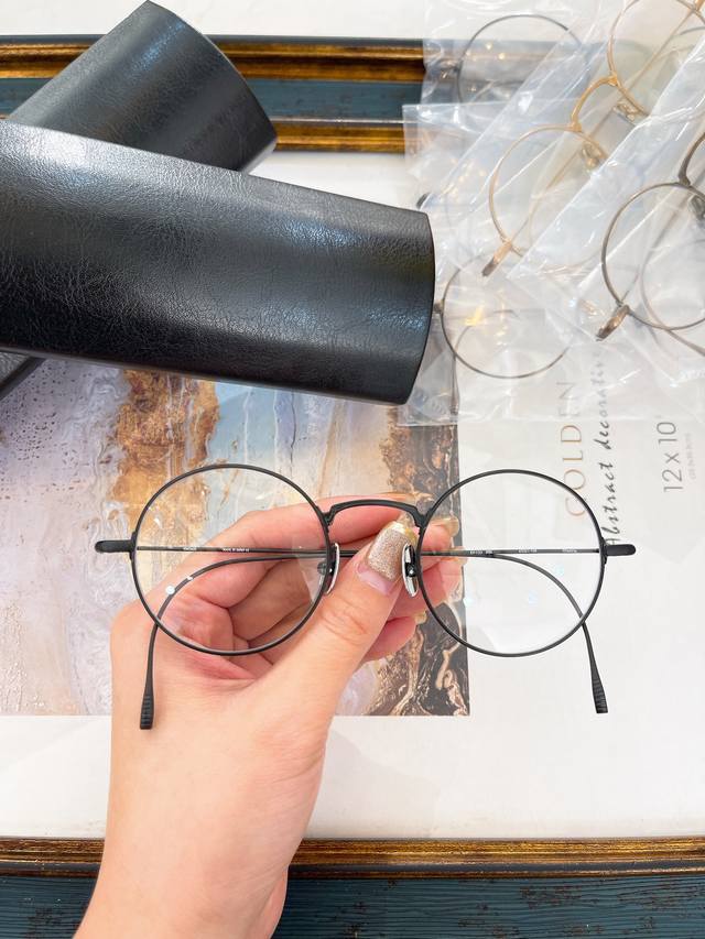 Vintage Gold Eyewear Model: Kv-123 Size: 47Mm 21-150 Titanium~~High Quality~~