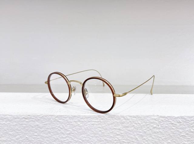 Vintage Gold Glasses Model: Kv-124 Size: 45Mm X 23-150Mm Titanium~~High Quality~