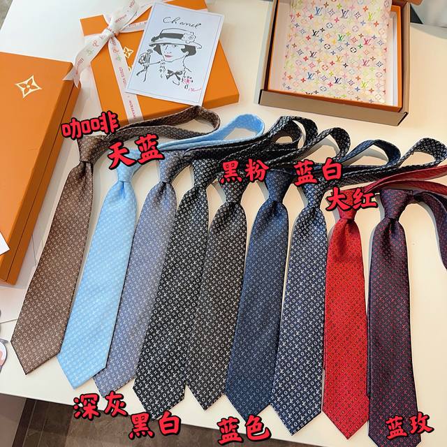 Lv Vintage Floral Tie, Louis Vuitton's Classic Floral Jacquard Design, A Must-Ha