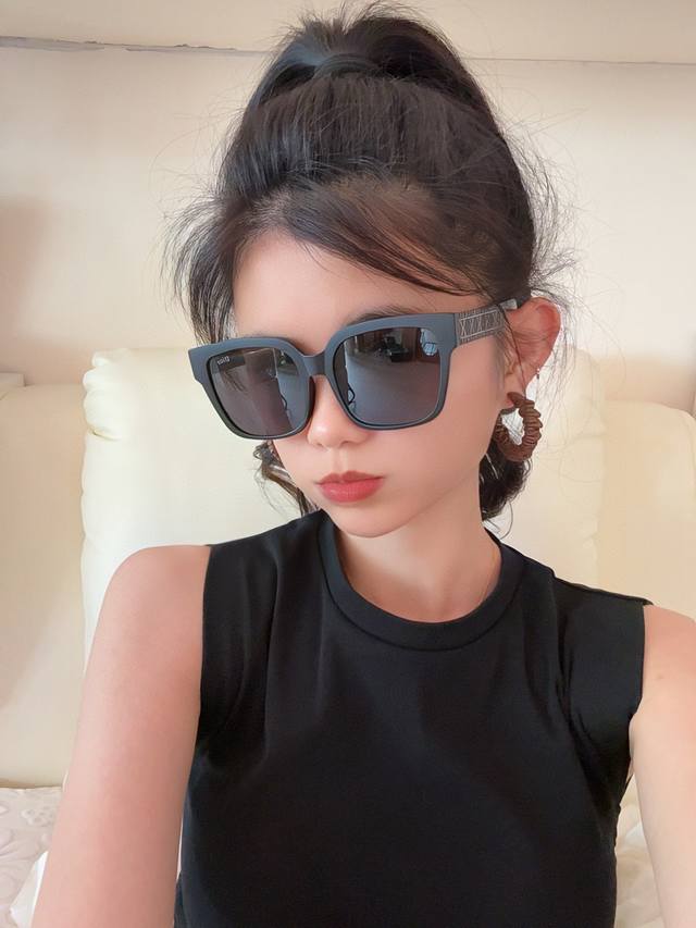 Dior 2025 Spring New Arrival Trendy Bestseller Fashionable Square Frame Sunglass