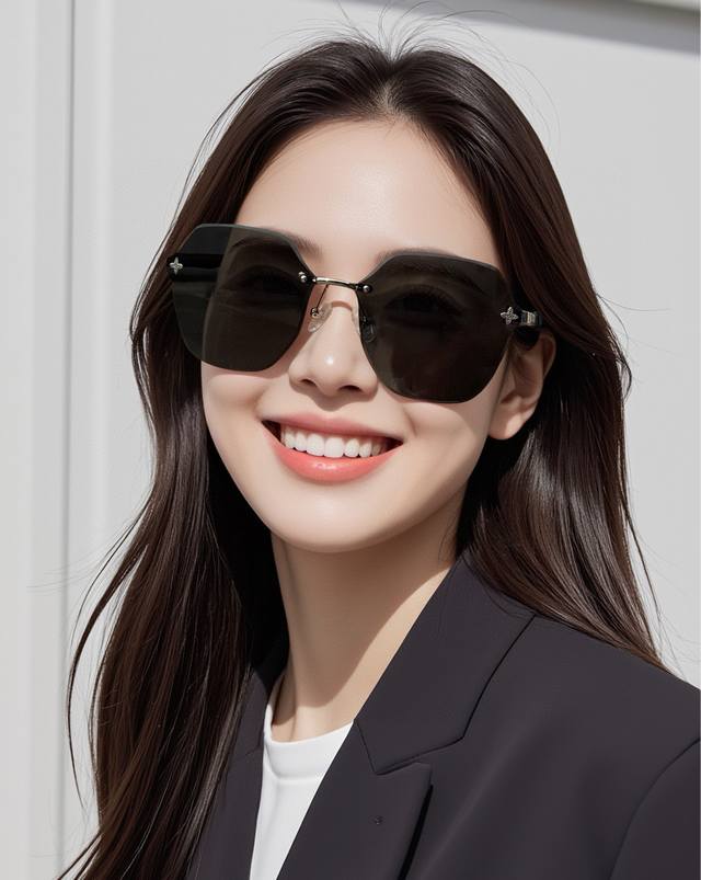 Nylon Series Lv Large Frame Sunglasses Classic Square Frame Design, Flattering F