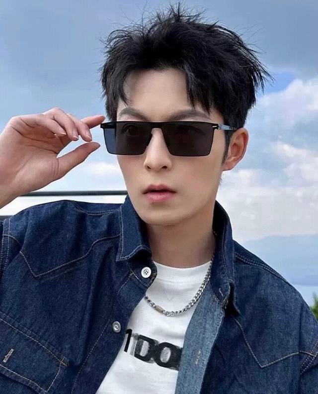 Lv 2025 New Men's And Women's Couple Sunglasses, Multi-Angle Sunglasses With Ip